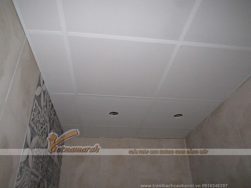 Trần thạch cao chống ẩm được hoàn thiện cho phòng tắm