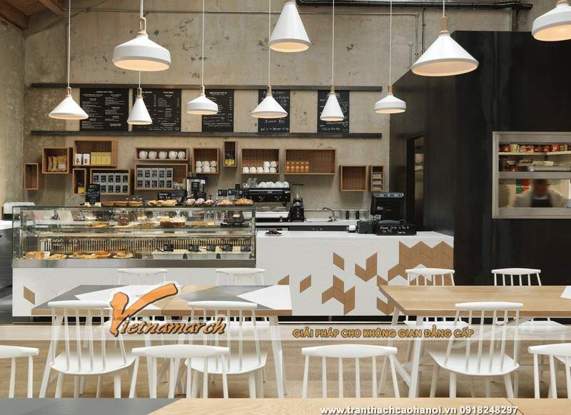 Quán Cafe có thiết kế hệ đèn trần và trần nhà vô cùng ấn tượng 13