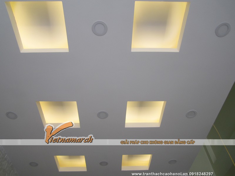 Đèn led trang trí với ánh sáng vàng cho trần nhà
