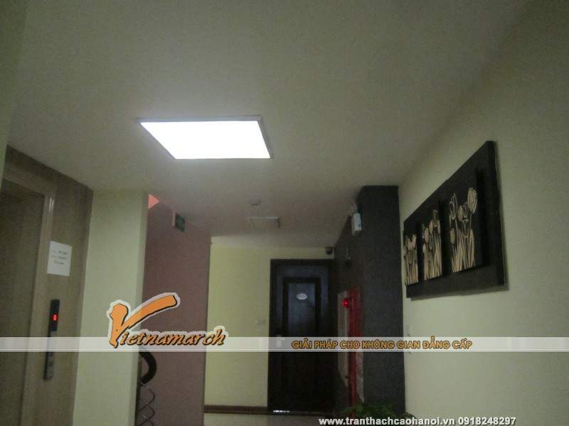 Hoàn thiện trần và đèn led âm trần cho hành lang của khách sạn