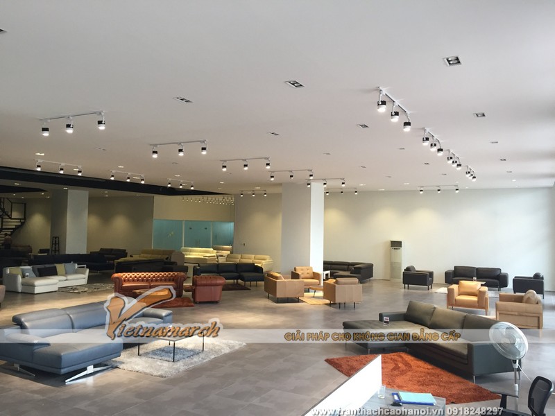 Thi công trần thạch cao và hệ thống đèn led âm trần cho showroom sofa Dcor 01