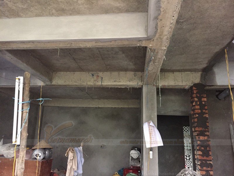 Thi công trần nhà thạch cao đẹp hiện đại cho nhà  Anh Hùng 3 tầng Long Biên- Hà Nội
