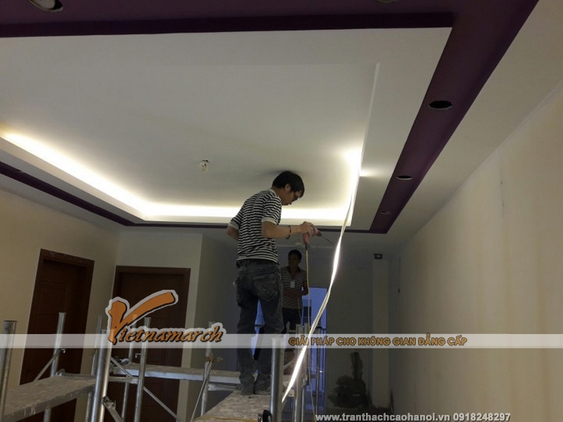 Hoàn thiện trần thạch cao phòng khách cho nhà chị Lê Anh ở chung cư Gemek